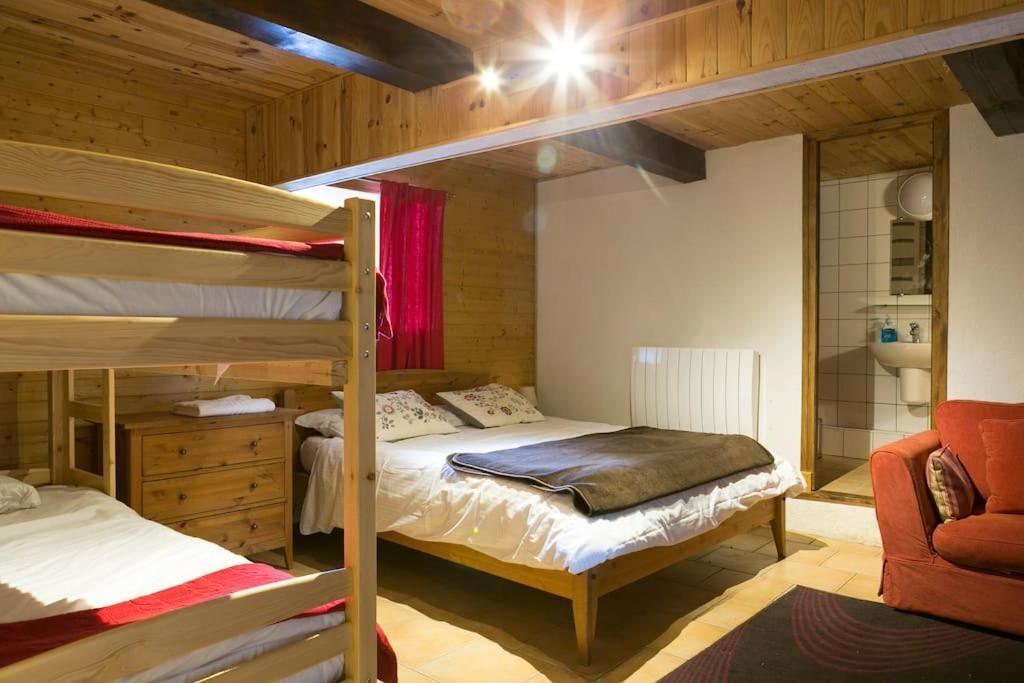 Chalet Credence Outdoor Hot Tub Sleeps 19 *